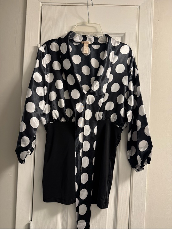 Tops - Black and White Polka Dot Satin V-Neck Blouse